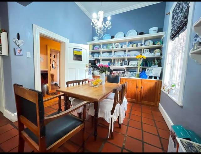 4 BEDROOM HOUSE FOR SALE IN BERGZICHT